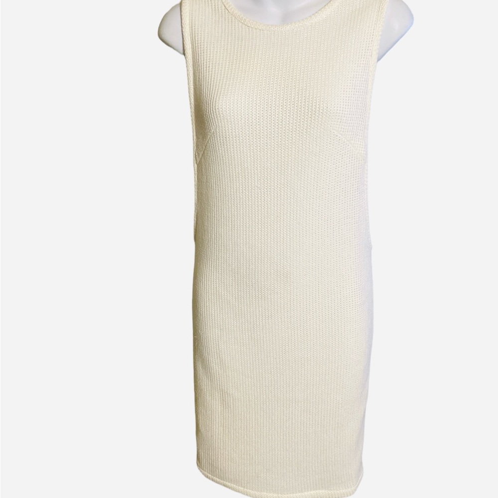 ASILIO Fun Twist Back Dress - Picture 2 of 7